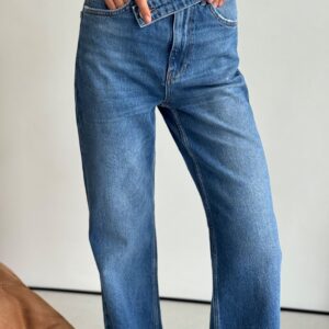 Asymmetric Pocket Wide-Leg Jeans