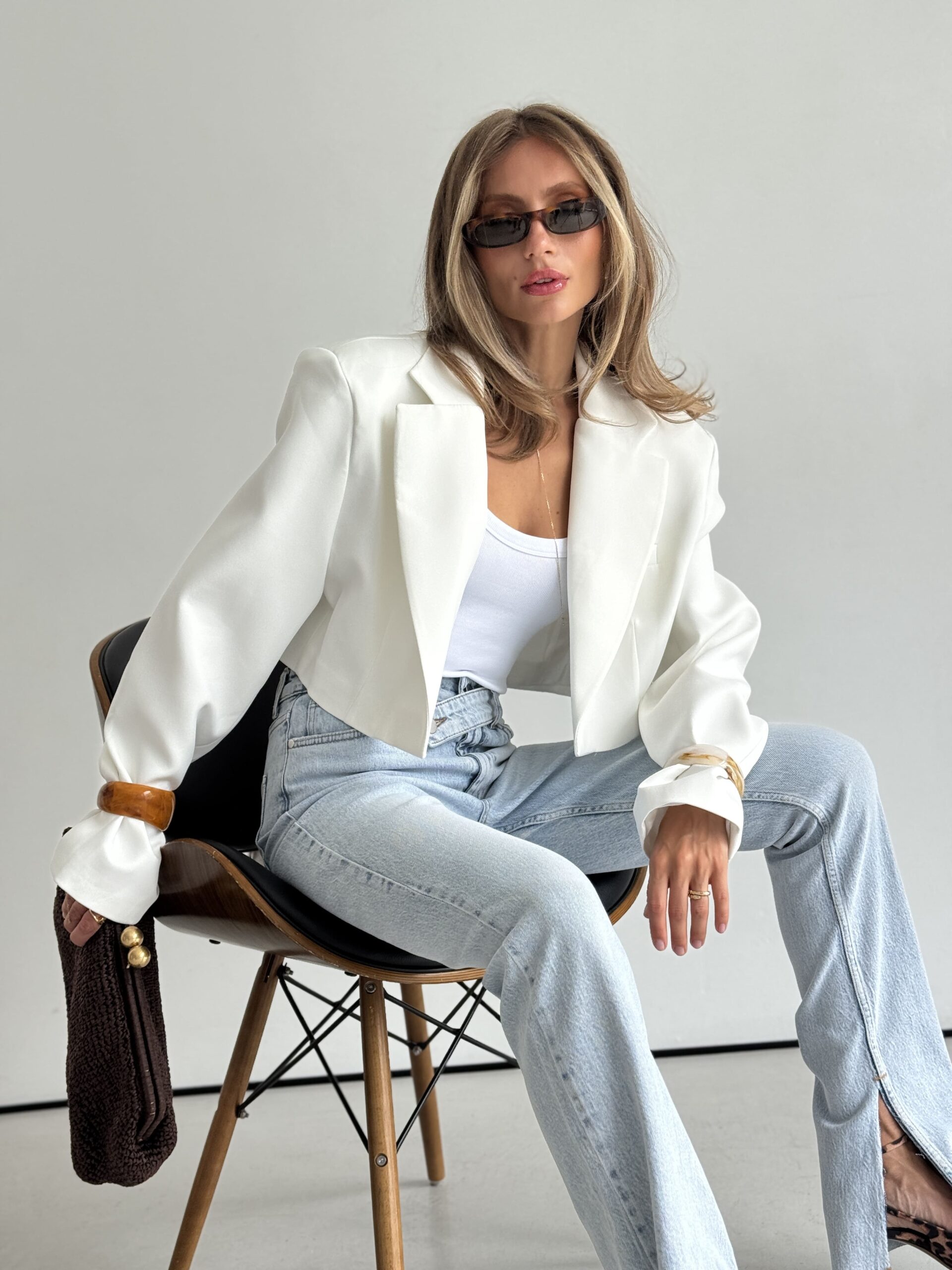 Cropped Tailored Blazer - Image 3