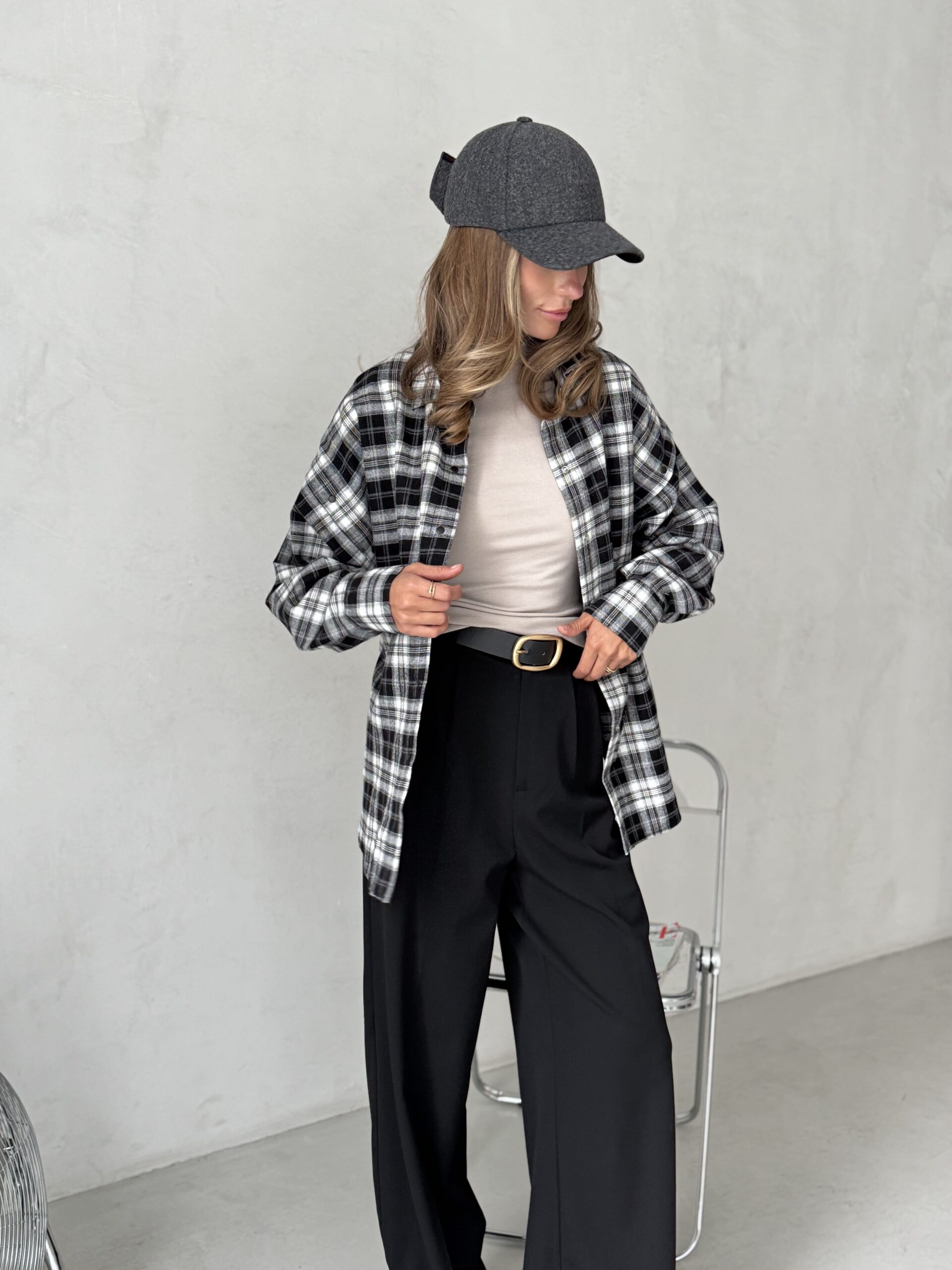 Oversized Plaid Shirt with Snap-Button Sleeves - Image 2