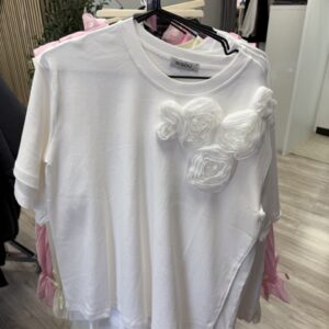 white/yellow roses t-shirt