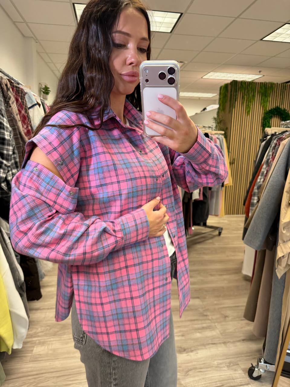 Pink Checked Oversized Shirt with Snap-Button Sleeves - Image 13