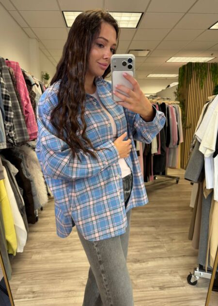 Oversized Plaid Shirt with Snap-Button Sleeves — Shirts — YuNiKo