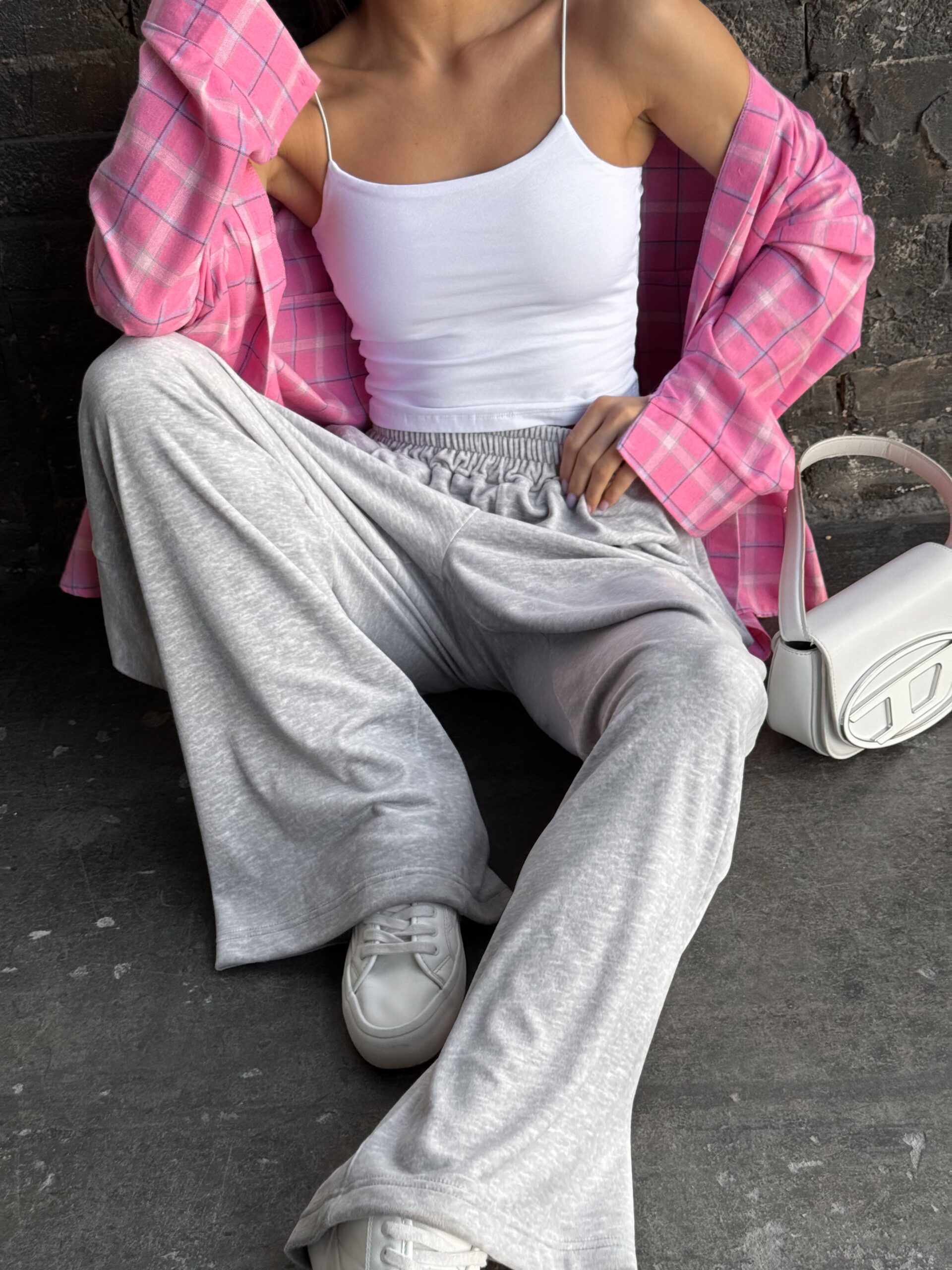 Relaxed Wide-Leg Lounge Pants - Image 5