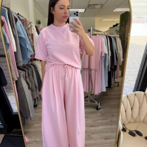 Relaxed T-shirt and wide-leg pants set