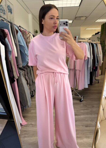 Relaxed T-shirt and wide-leg pants set — Sets — YuNiKo