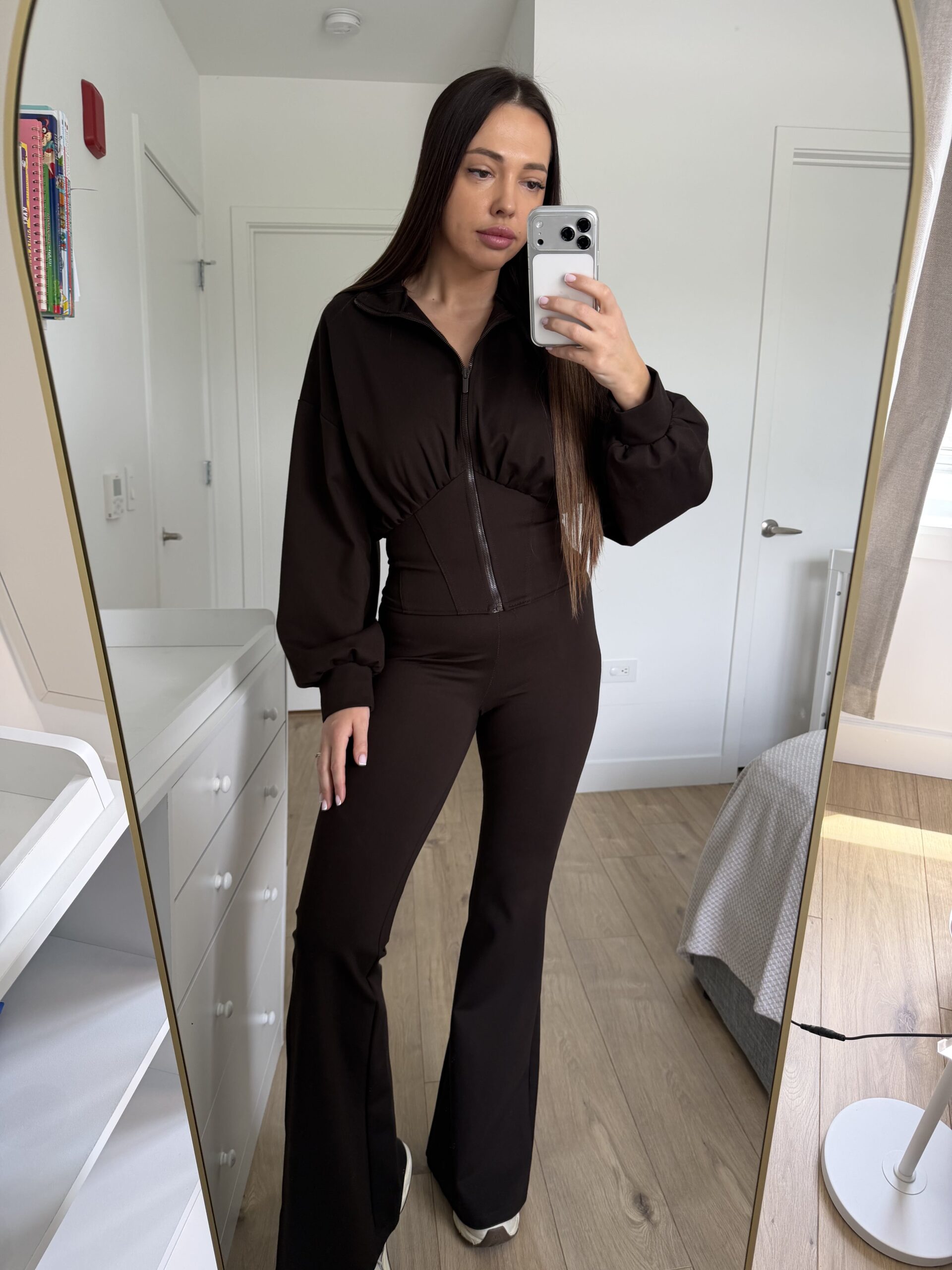 Сropped top and flared pants set