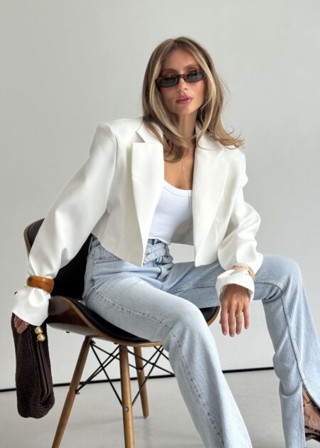 Cropped Tailored Blazer — Blazers — YuNiKo